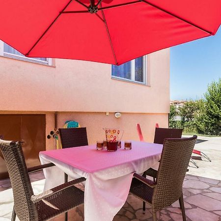 Apartment Taja Ližnjan Eksteriør billede