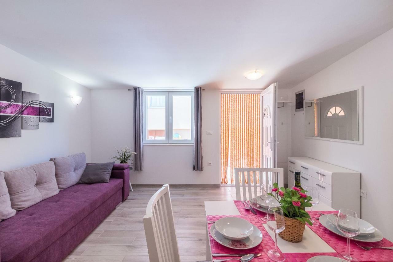 Apartment Taja Ližnjan Eksteriør billede