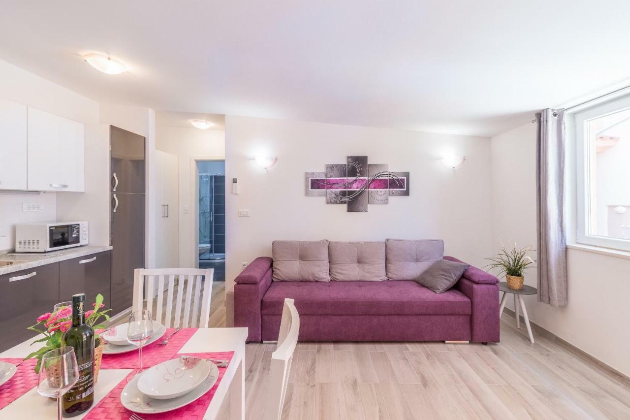 Apartment Taja Ližnjan Eksteriør billede
