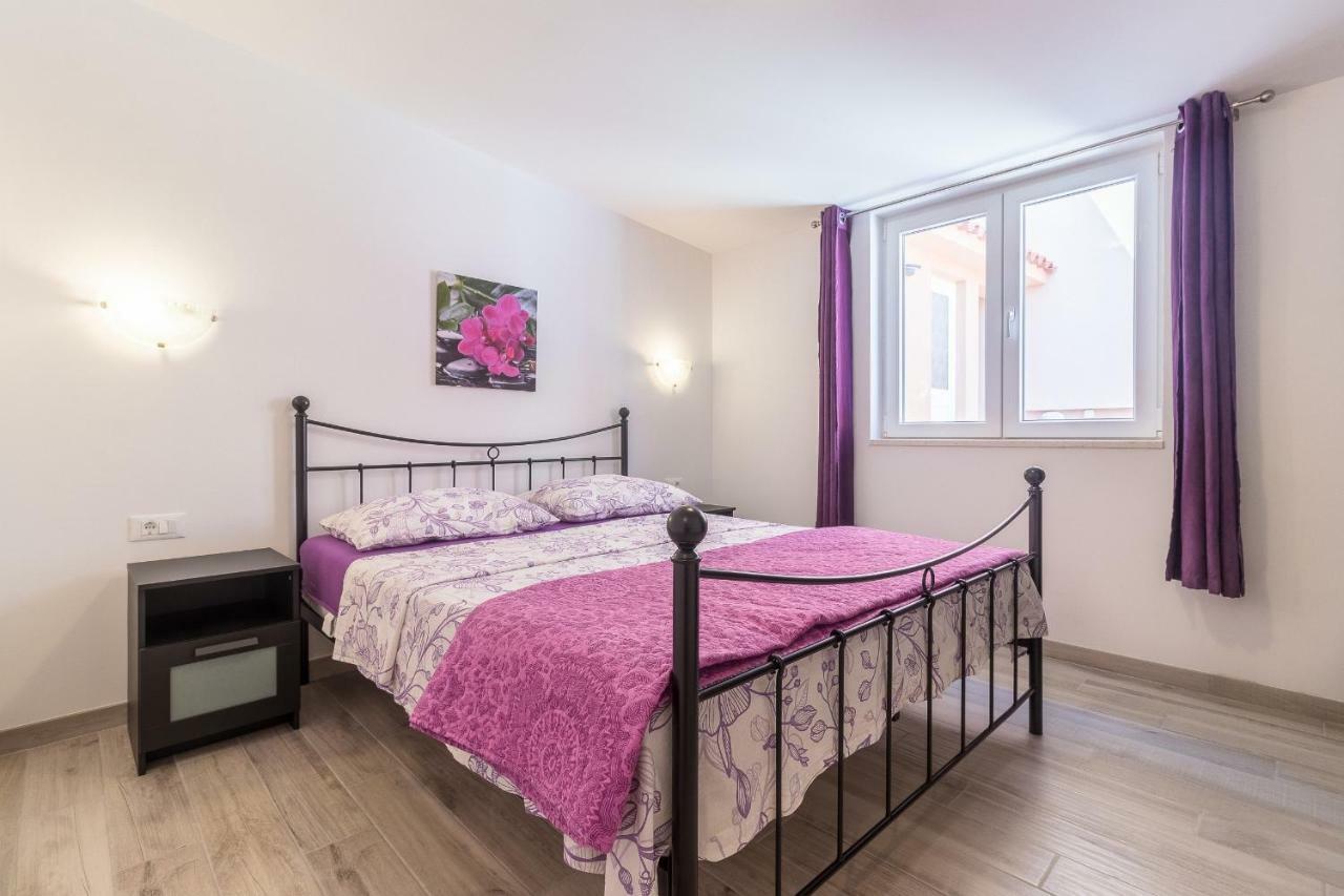 Apartment Taja Ližnjan Eksteriør billede