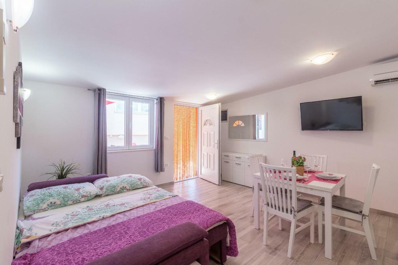 Apartment Taja Ližnjan Eksteriør billede