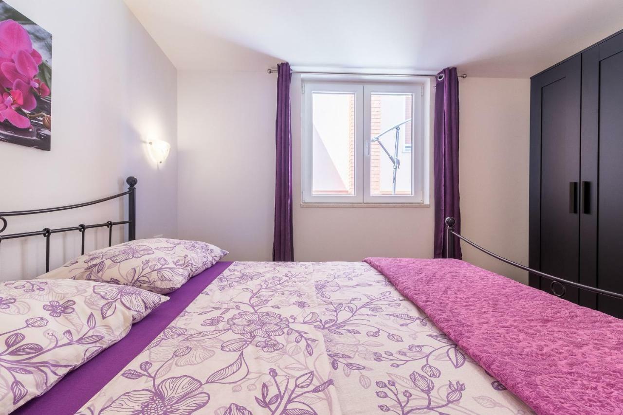 Apartment Taja Ližnjan Eksteriør billede