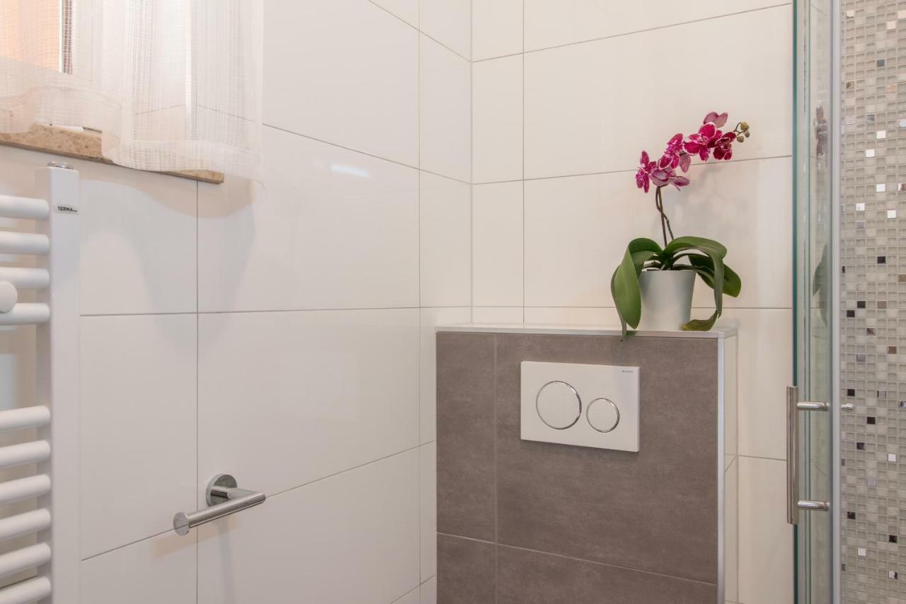 Apartment Taja Ližnjan Eksteriør billede