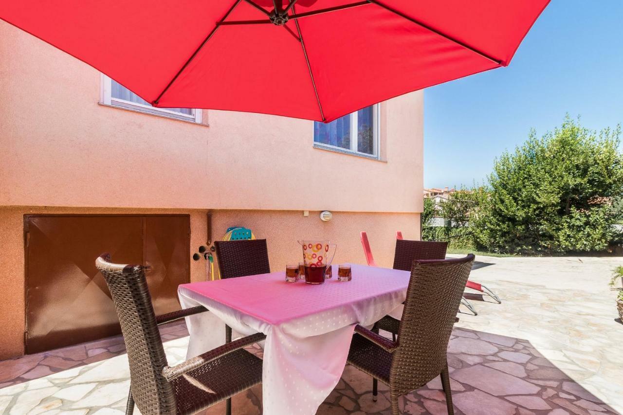 Apartment Taja Ližnjan Eksteriør billede